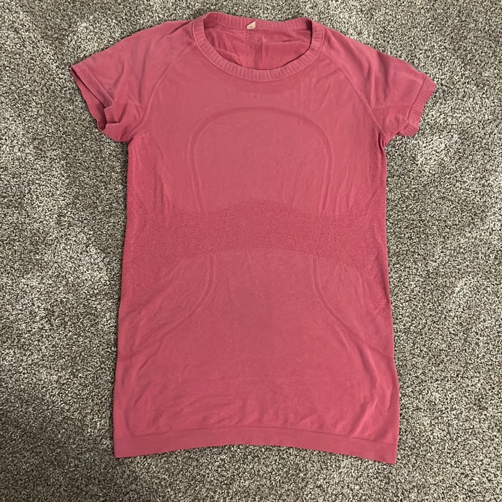Lululemon swiftly tech tee